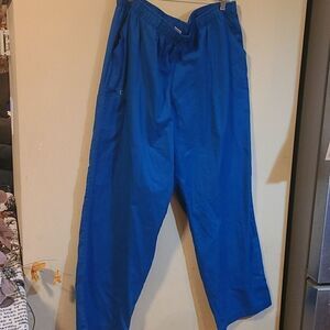 Wonder wink 😉 Scrub pants